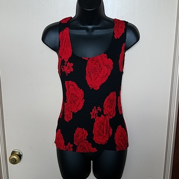 Impressions Tops - 2 piece set tank top and blouse